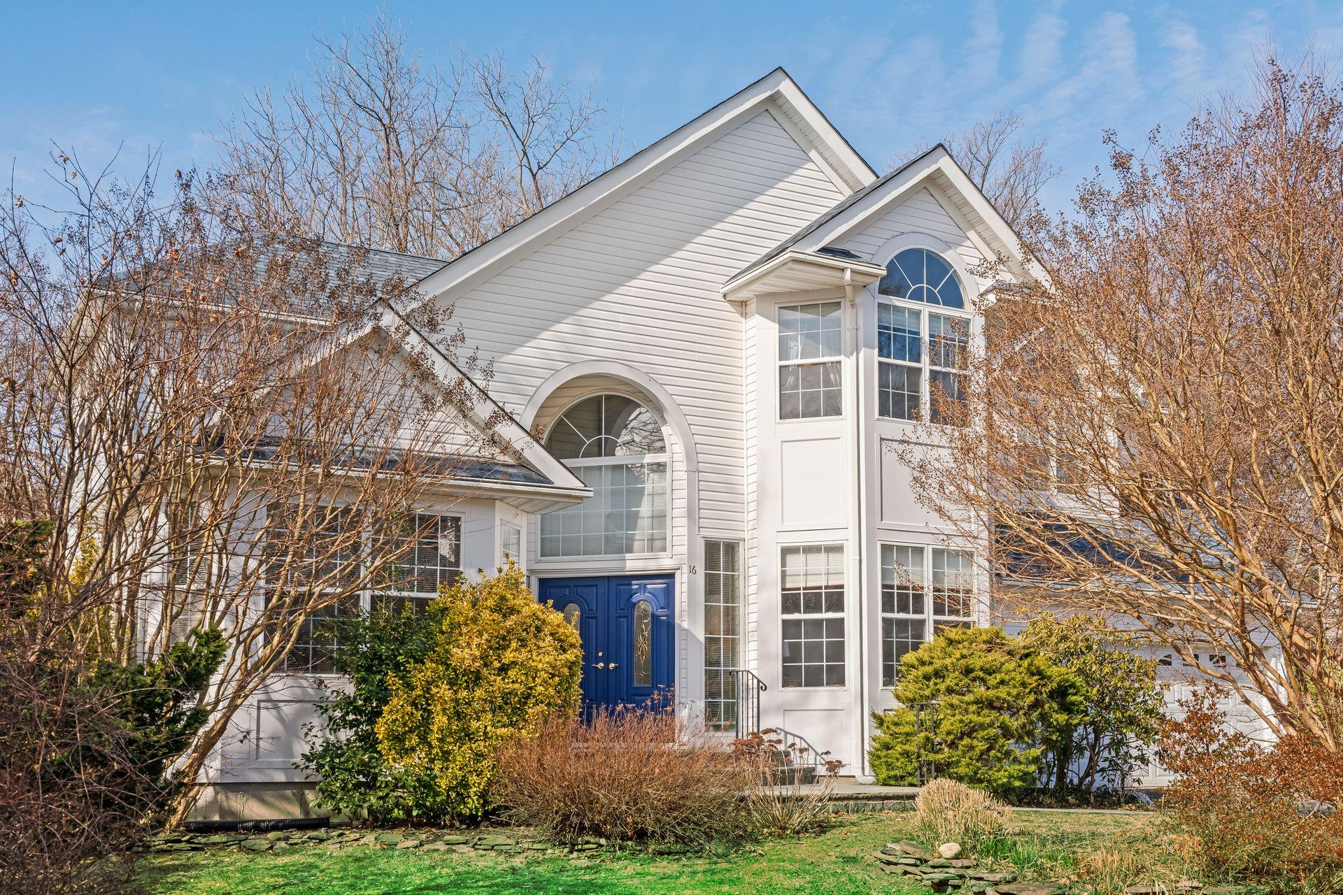 16 Carlyle Drive Property Photo