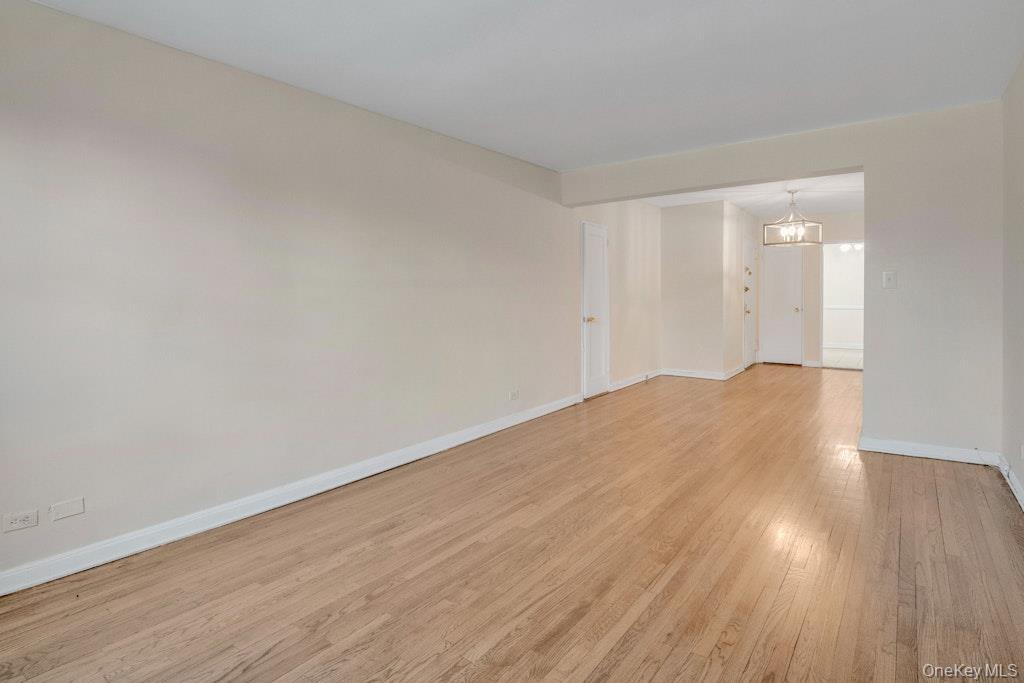 3840 Greystone Avenue 4h Property Photo 2