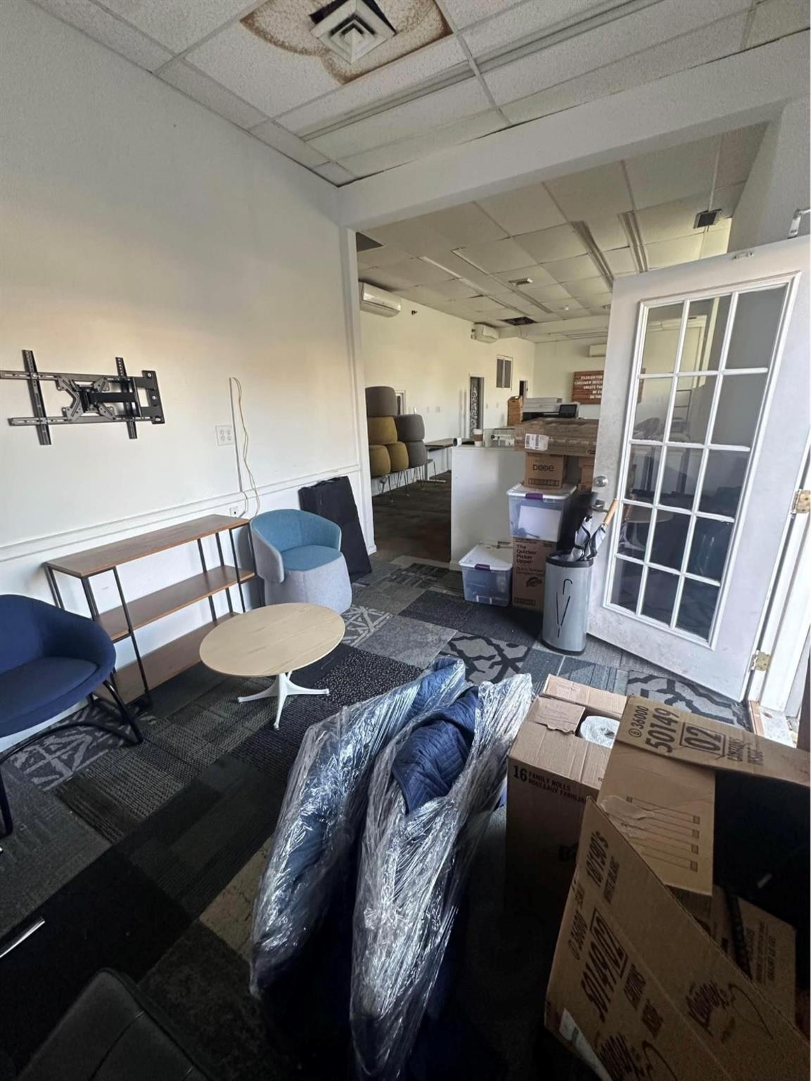 23 Nassau Avenue Property Photo