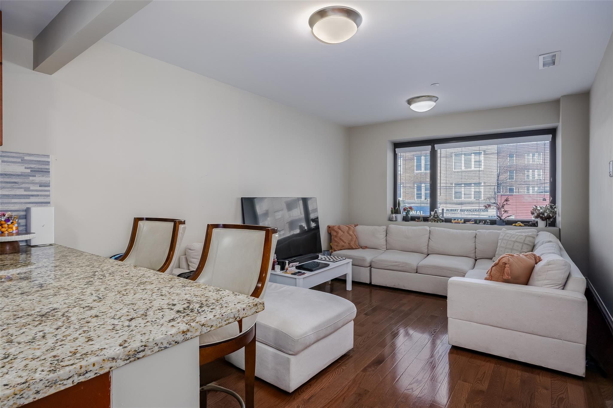 172-18 Jamaica Ave 202 ( 2 B Property Photo 3