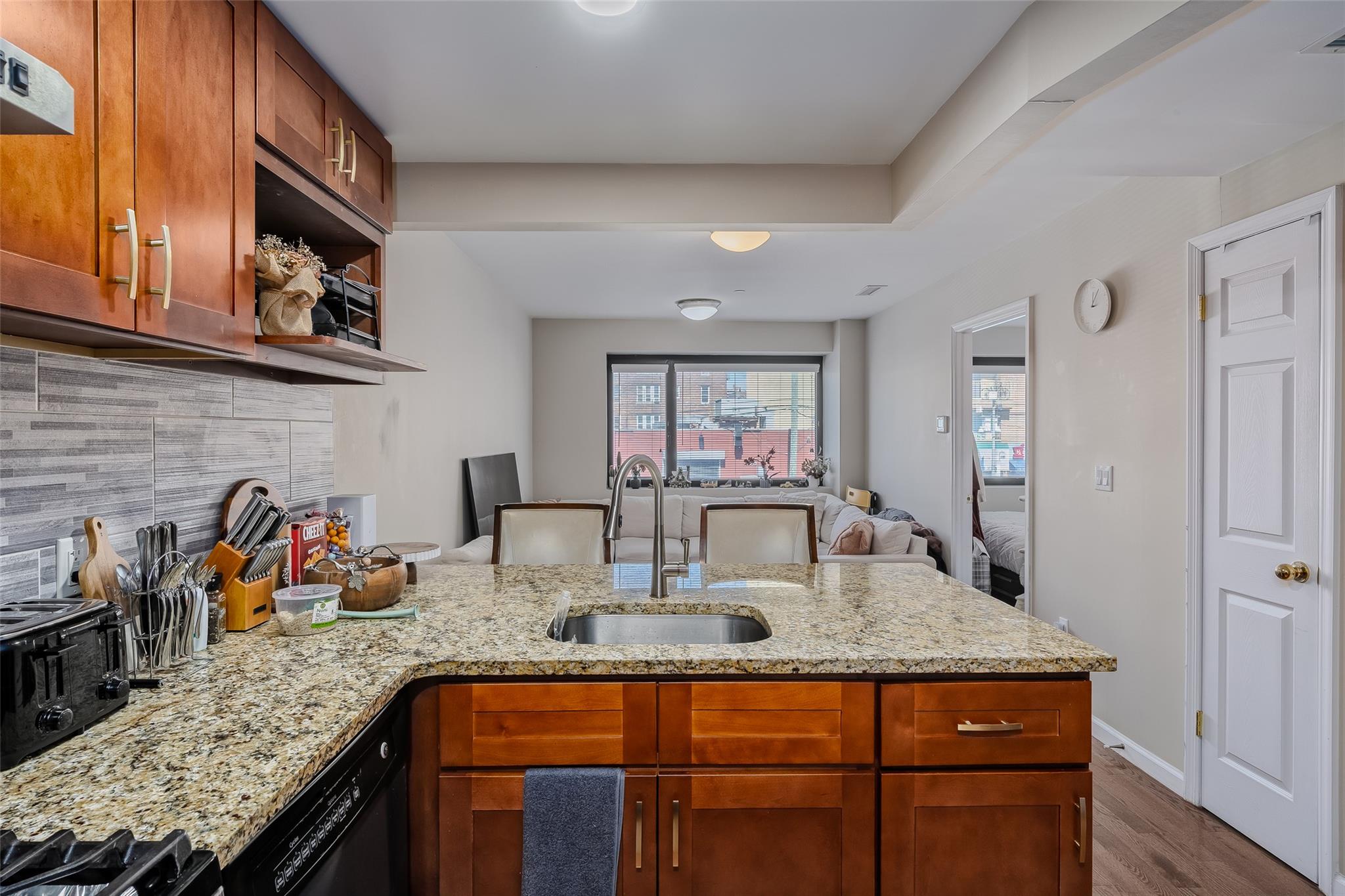 172-18 Jamaica Ave 202 ( 2 B Property Photo 11