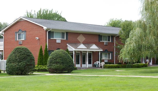 125 Terryville Road 9b Property Photo