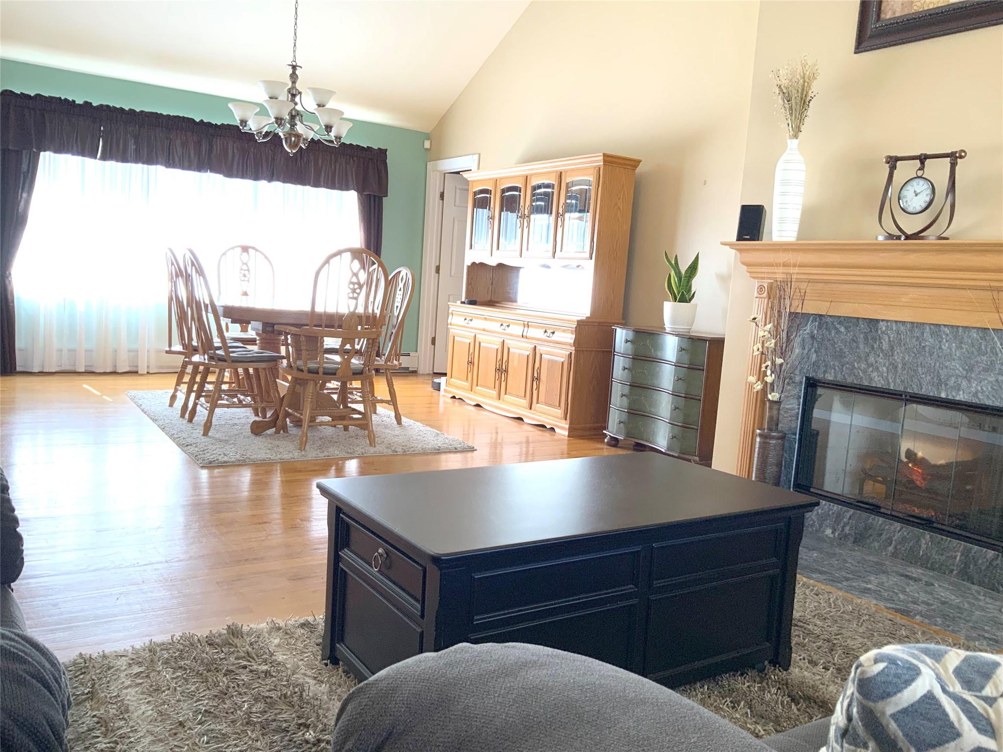 8 Rolling Woods Lane Property Photo 6