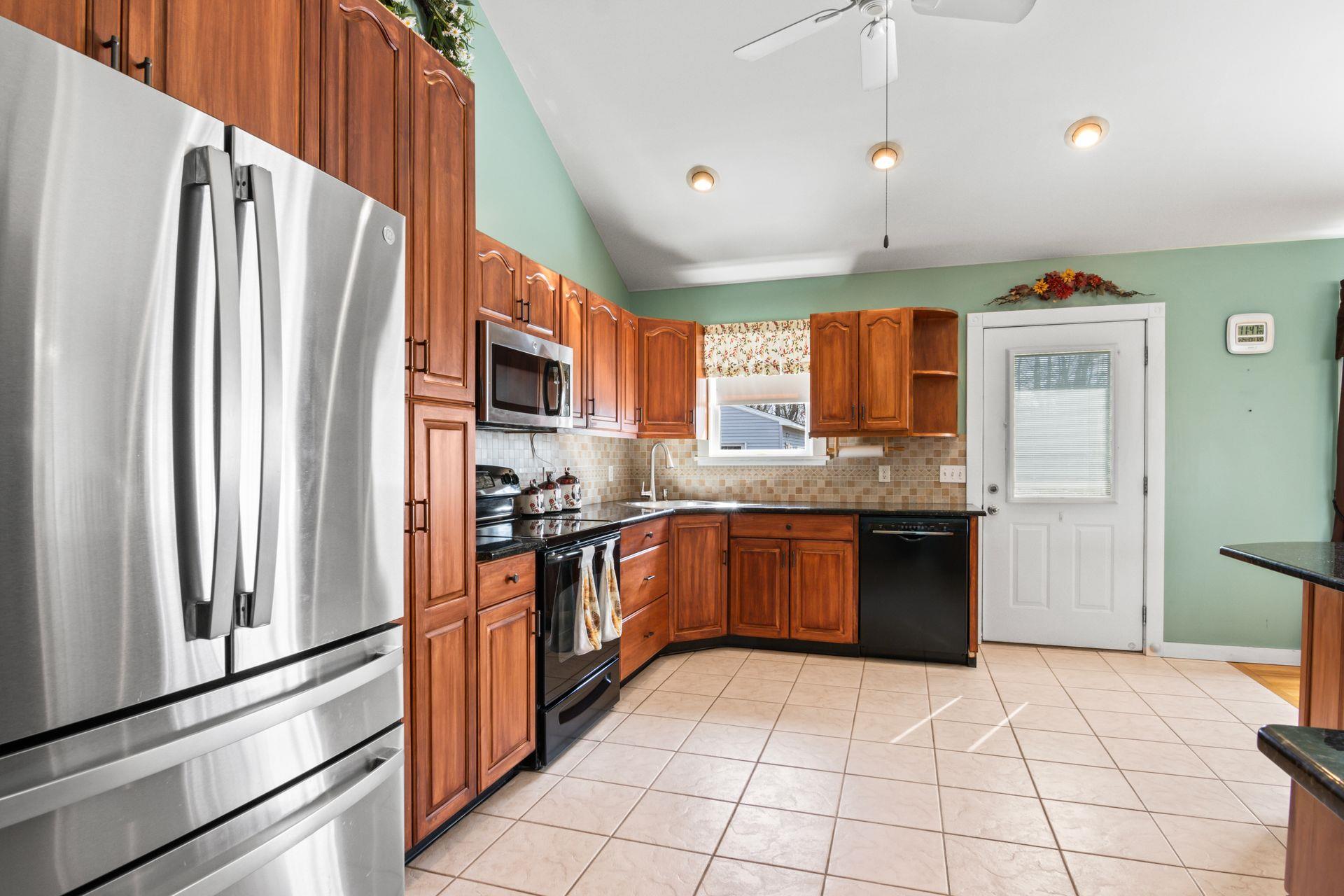 8 Rolling Woods Lane Property Photo 13