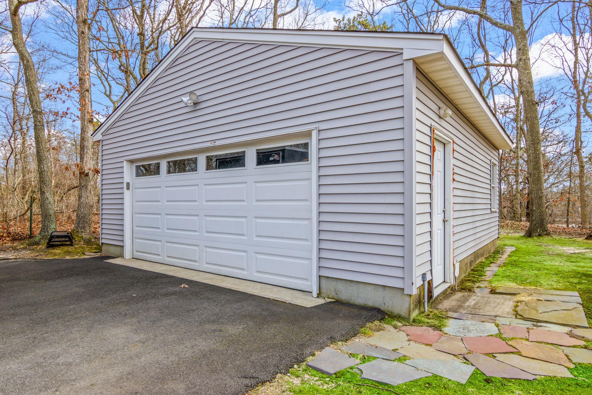 8 Rolling Woods Lane Property Photo 23