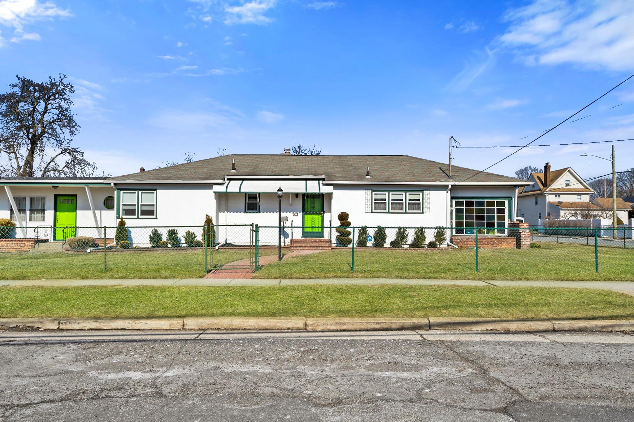 47 Homan Boulevard Property Photo 1