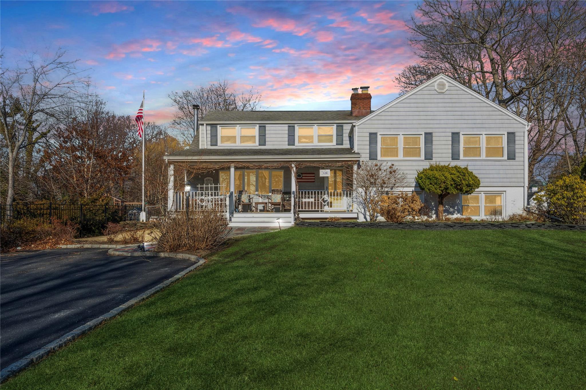 328 Plymouth Avenue Property Photo