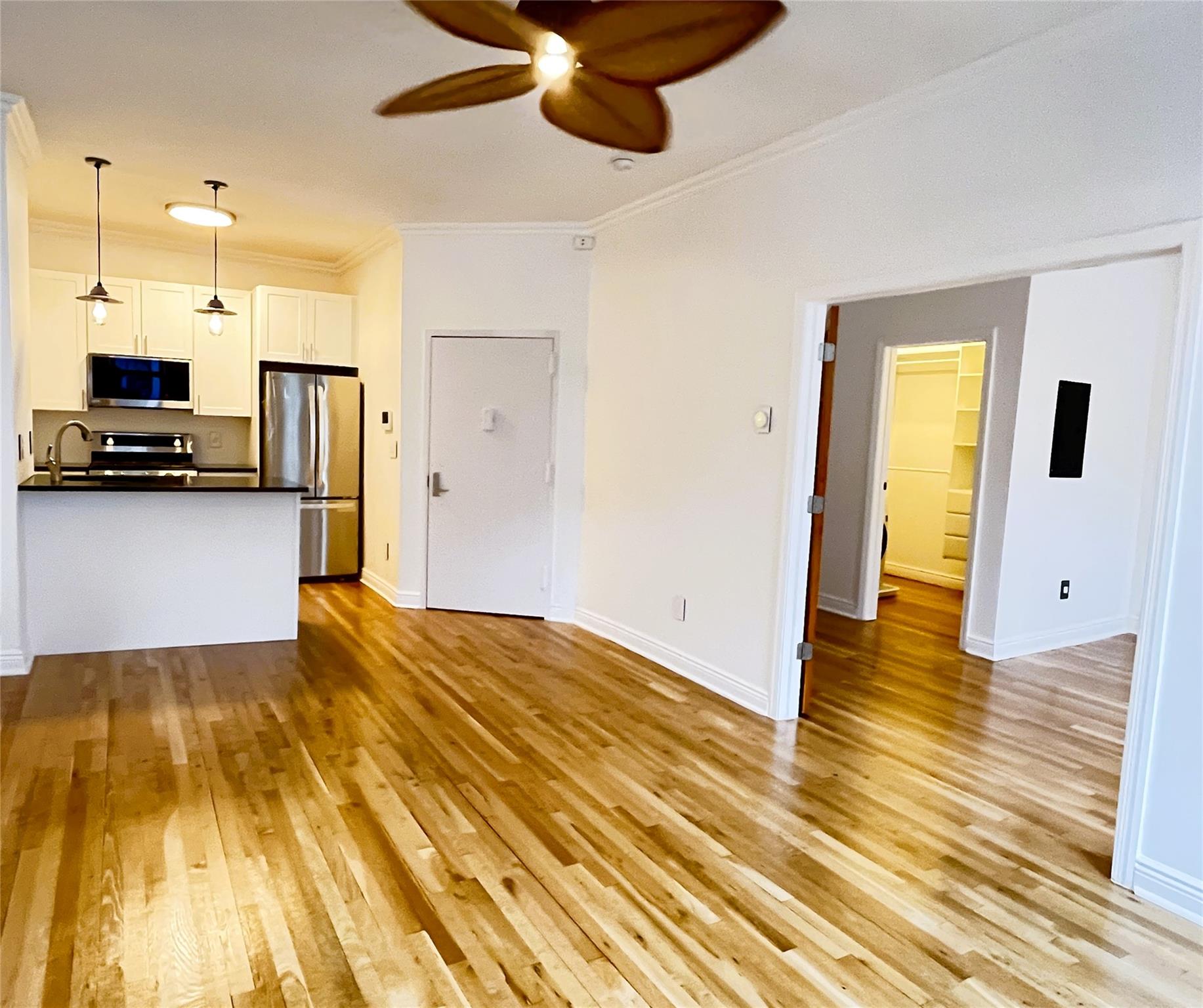 206 Montrose Avenue 3a Property Photo 7