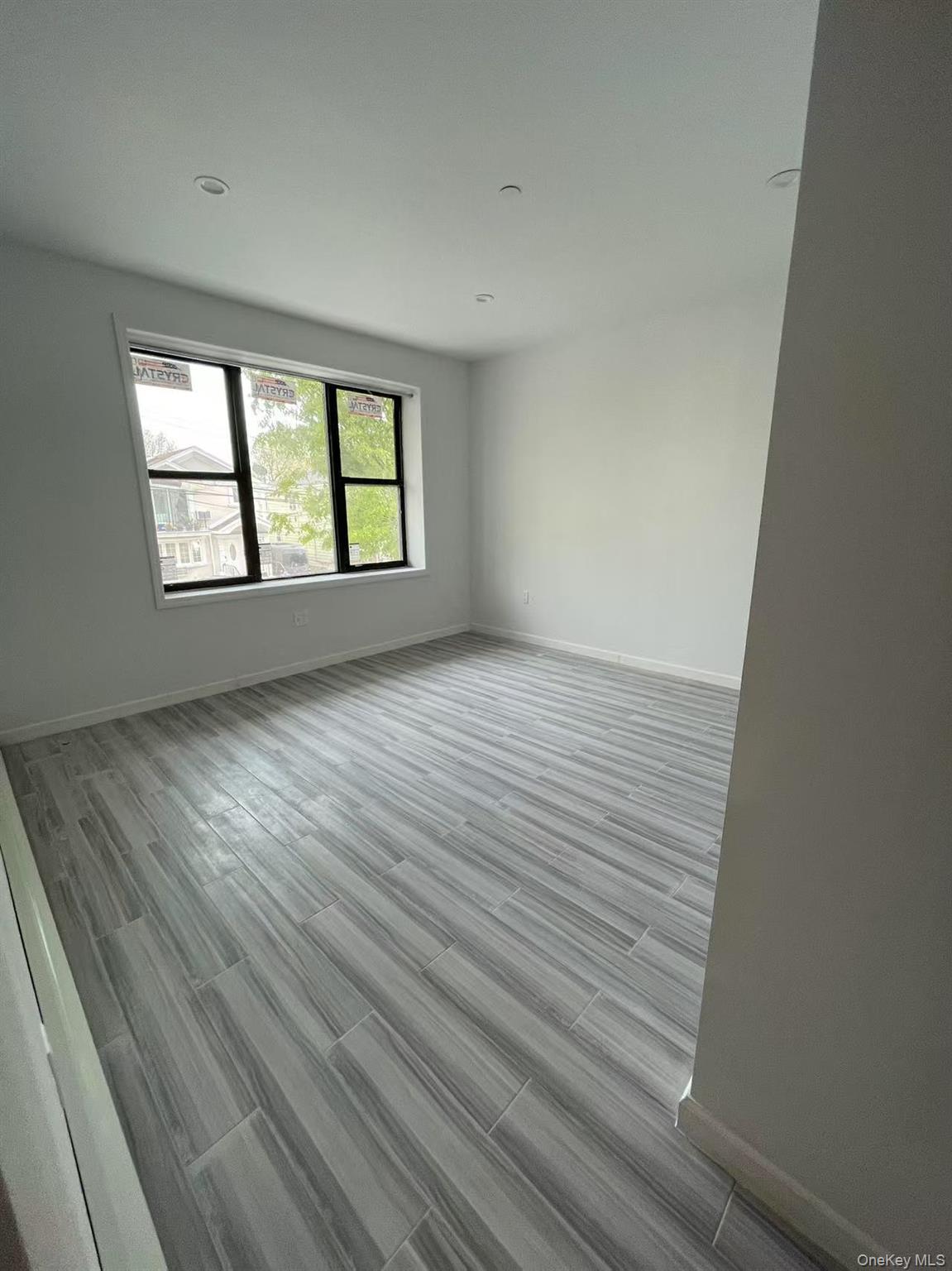 16109 72nd Avenue Property Photo 5