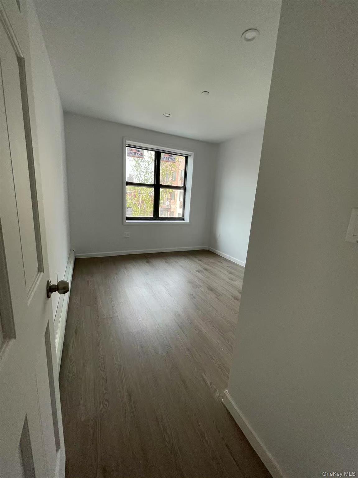 16109 72nd Avenue Property Photo 9