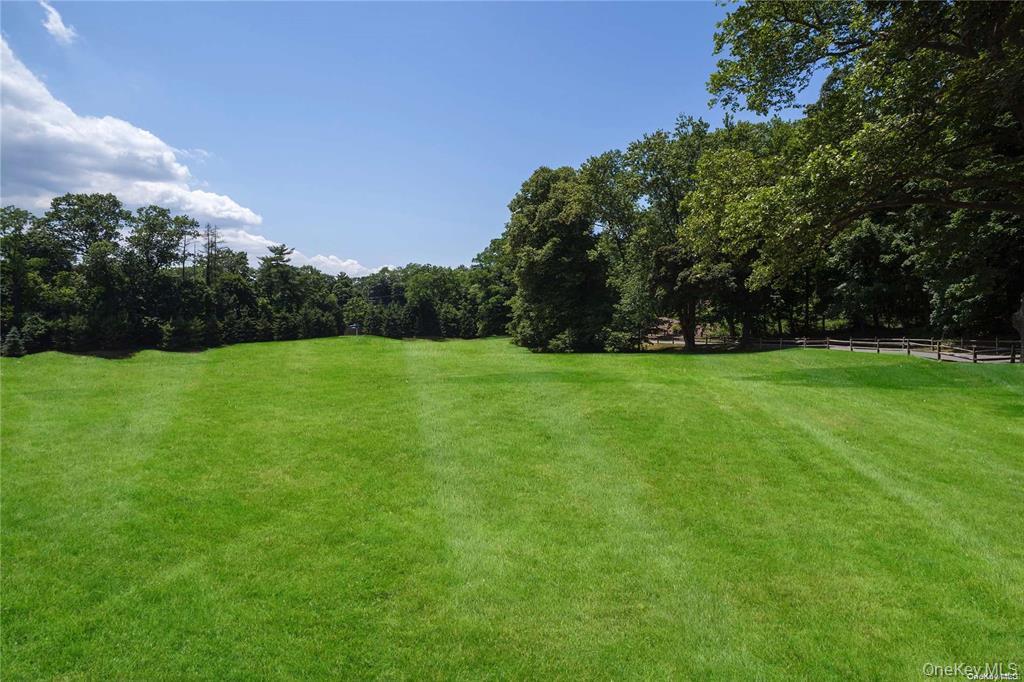 6 Stable Lane Property Photo 2