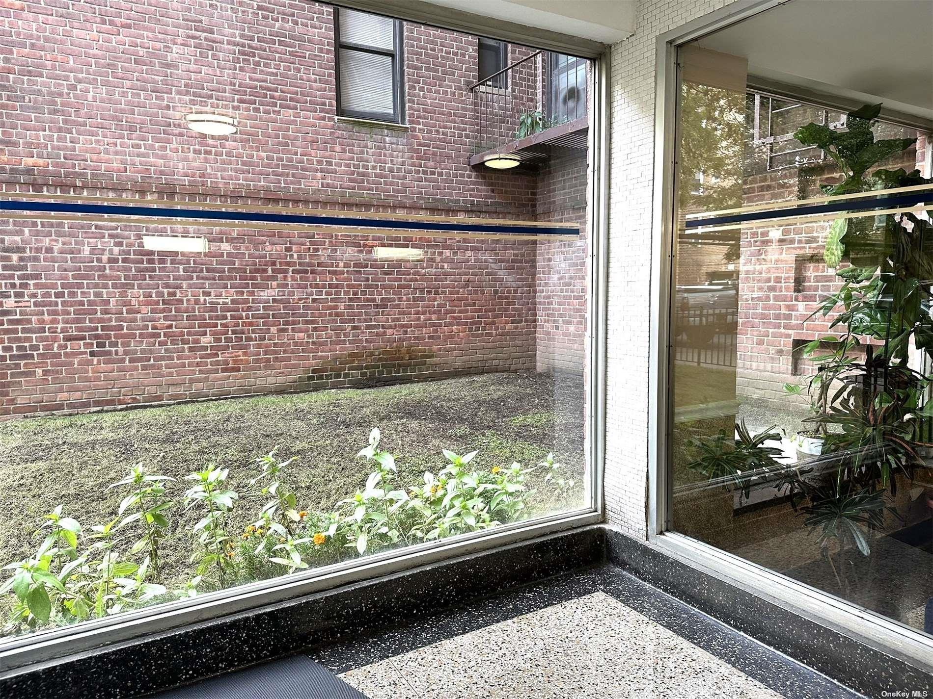 33-06 92 Street 1v Property Photo 7