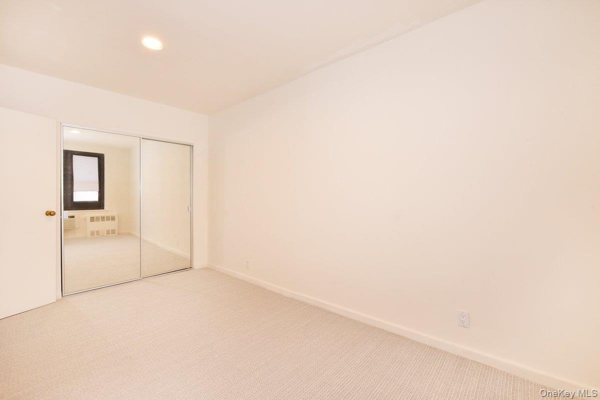 15 Hill Park Avenue 2-c Property Photo 14