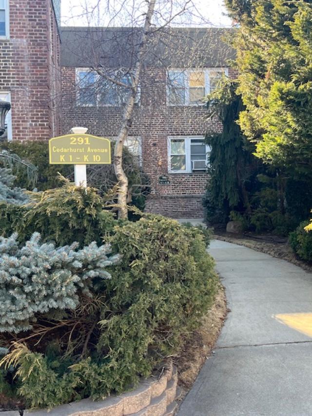 291 Cedarhurst K9 Property Photo