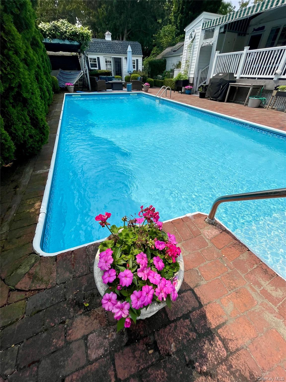 424 4th Street Property Photo 2