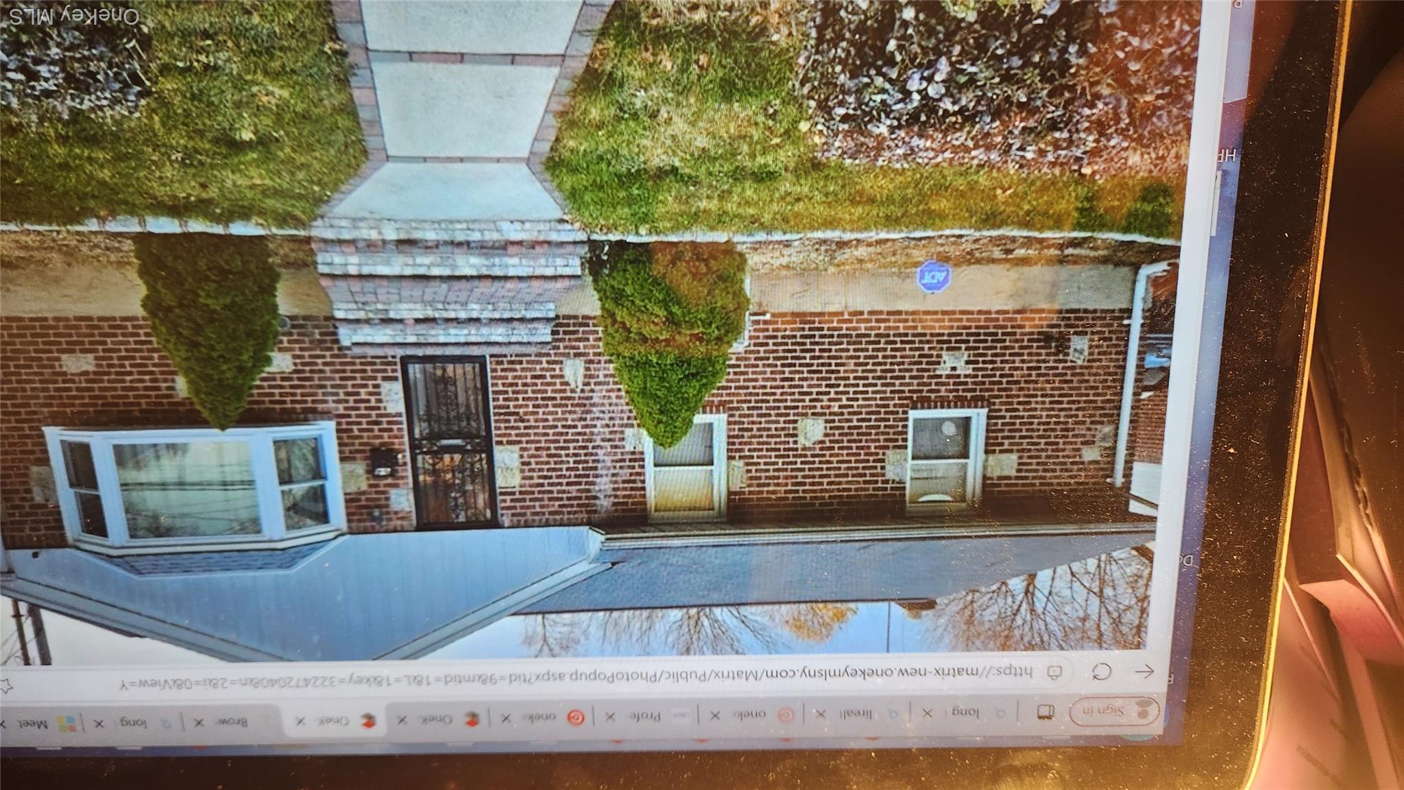 64 Fairview Boulevard Property Photo 1