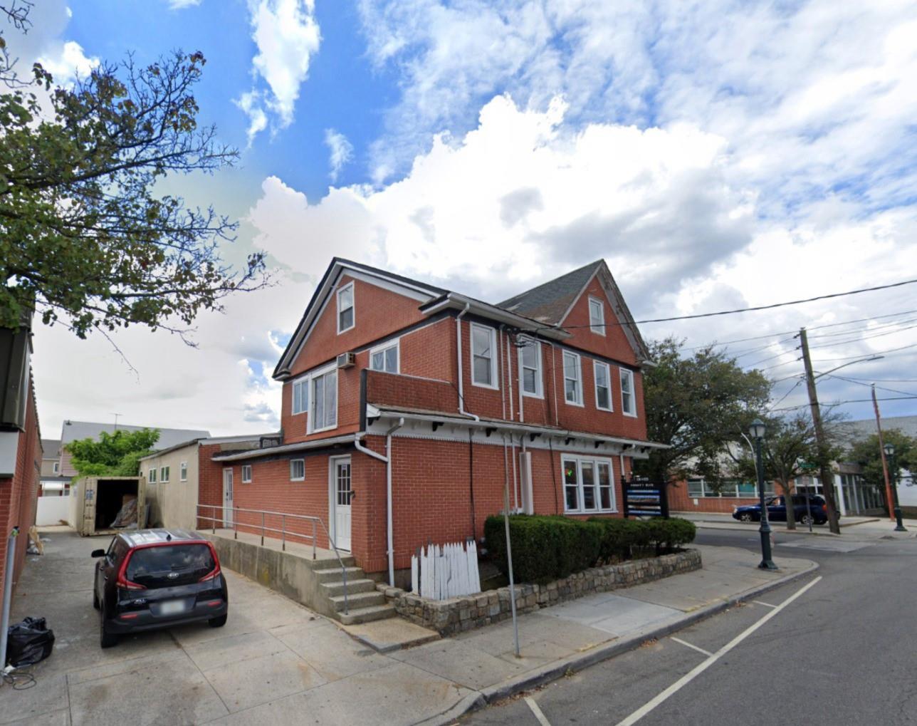 829944 Property Photo