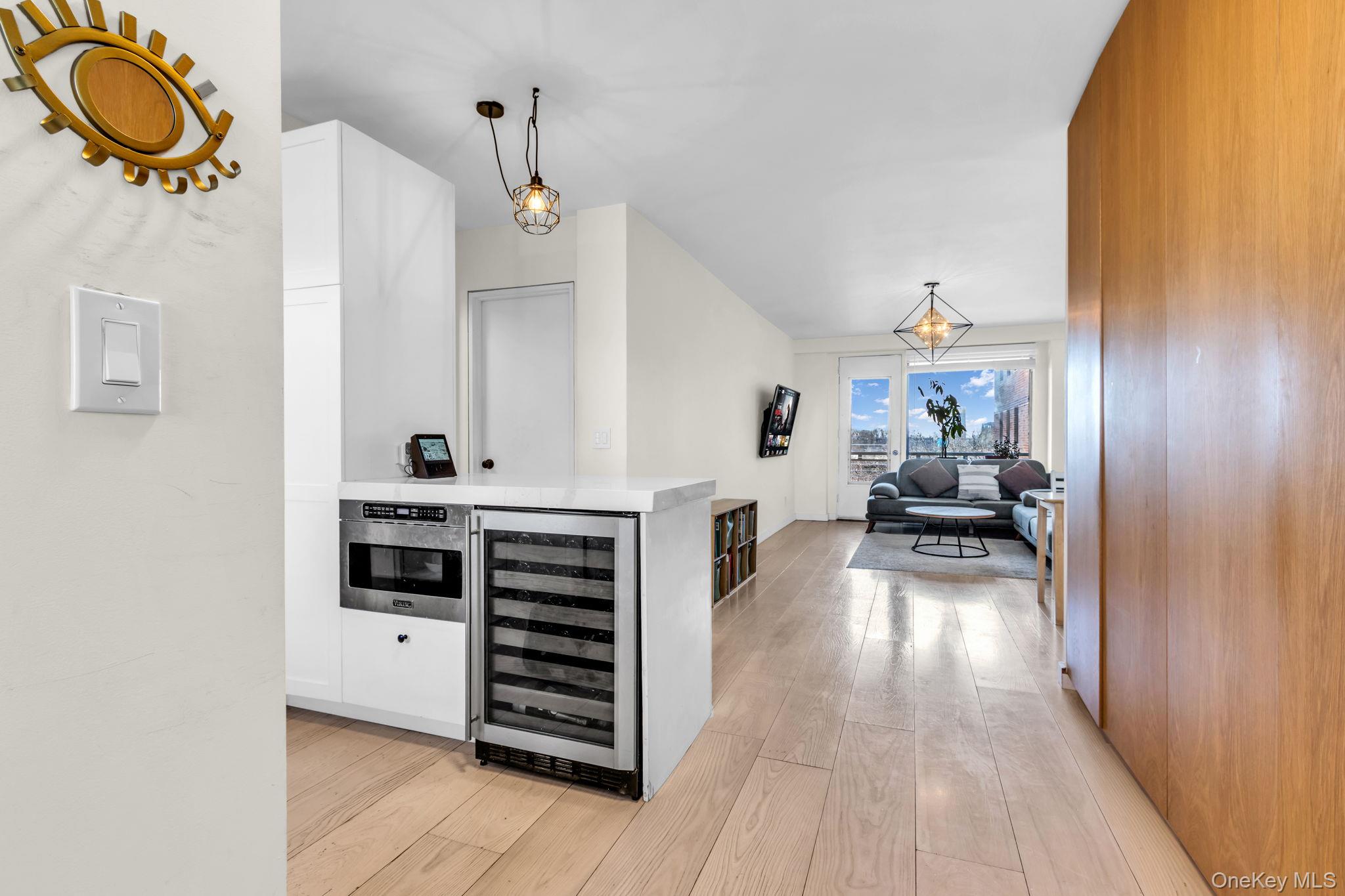 4705 Henry Hudson Parkway 7g Property Photo 6