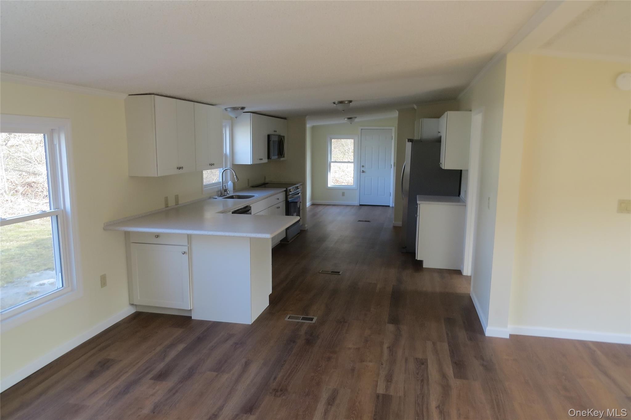 723 Beekman Road 64 Property Photo 5