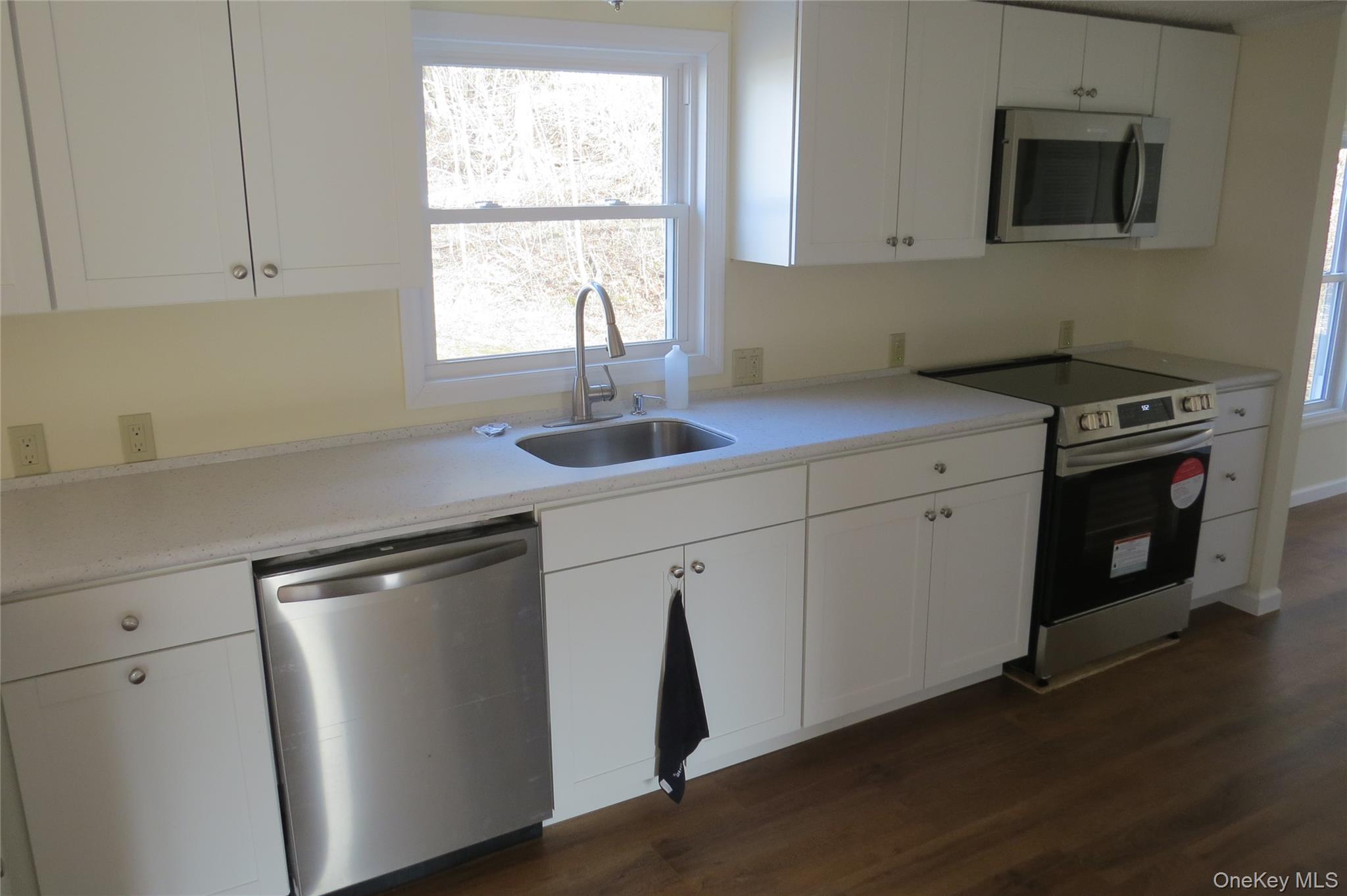 723 Beekman Road 64 Property Photo 8