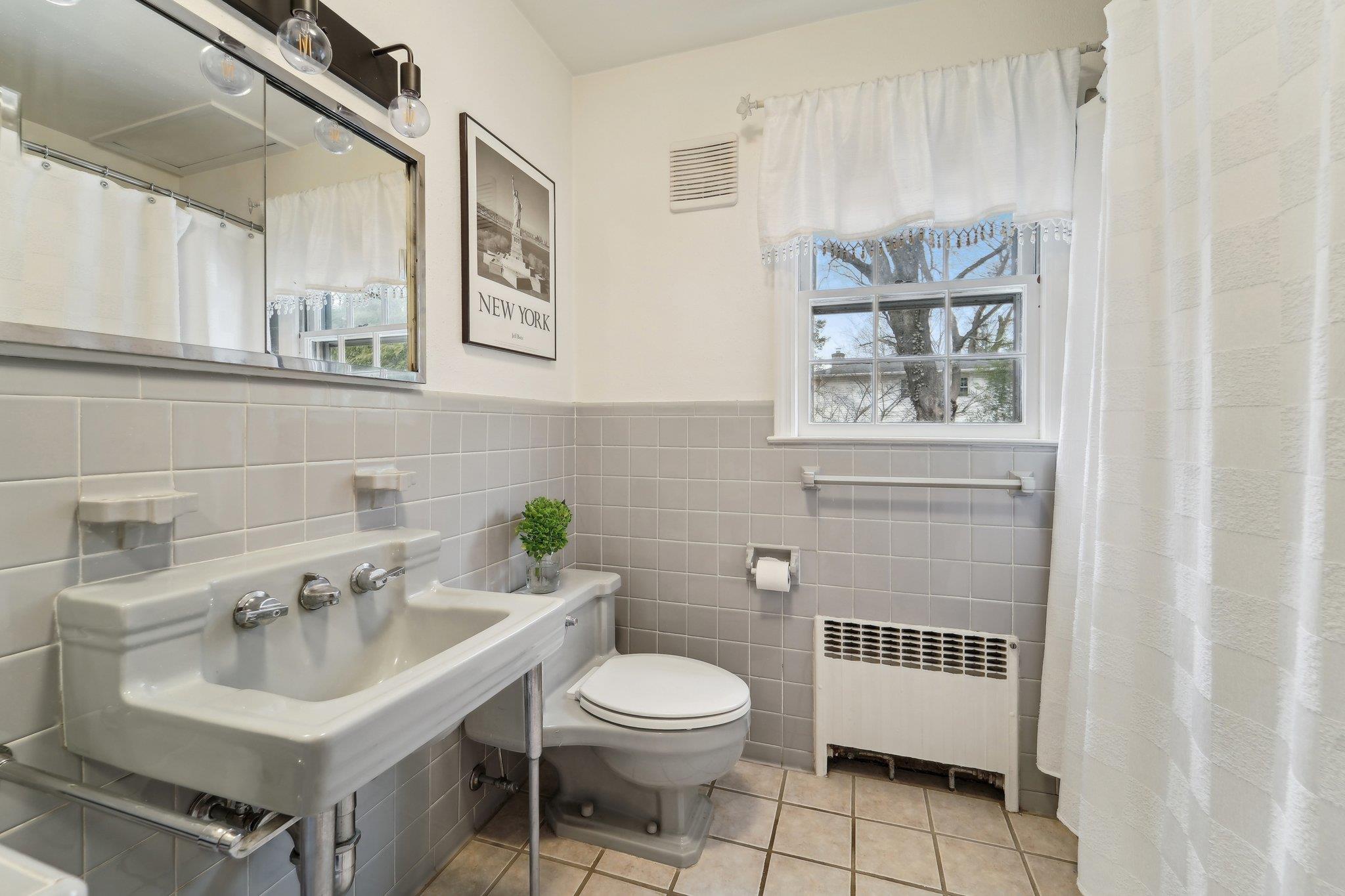 10 Wayside Drive Property Photo 11