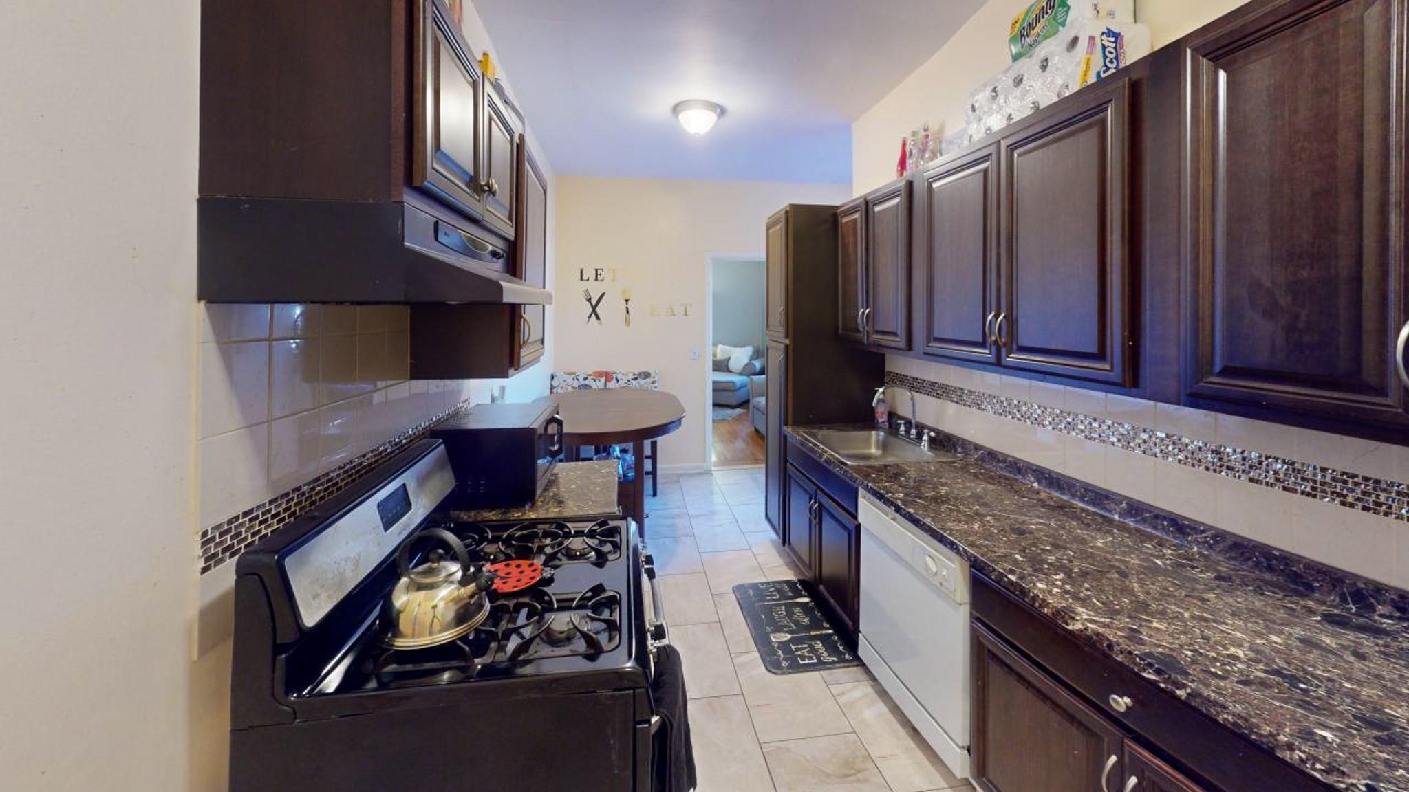 590 E Third Street 2d Property Photo