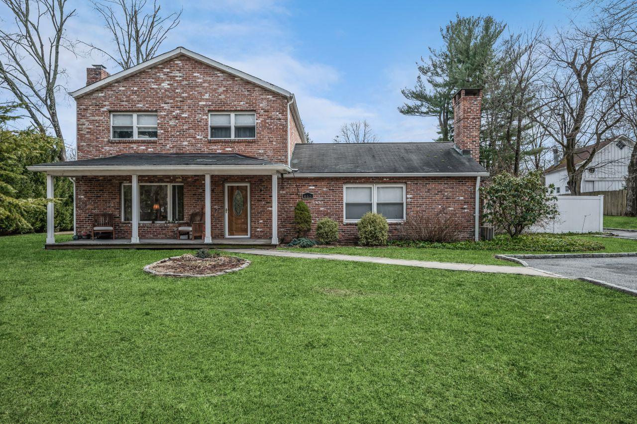 465 Old Post Road Property Photo