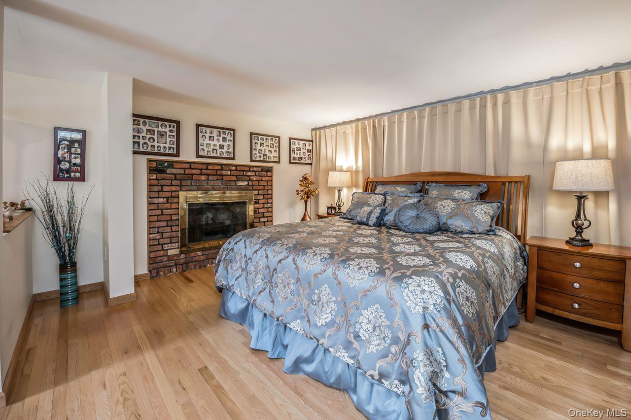 465 Old Post Road Property Photo 16