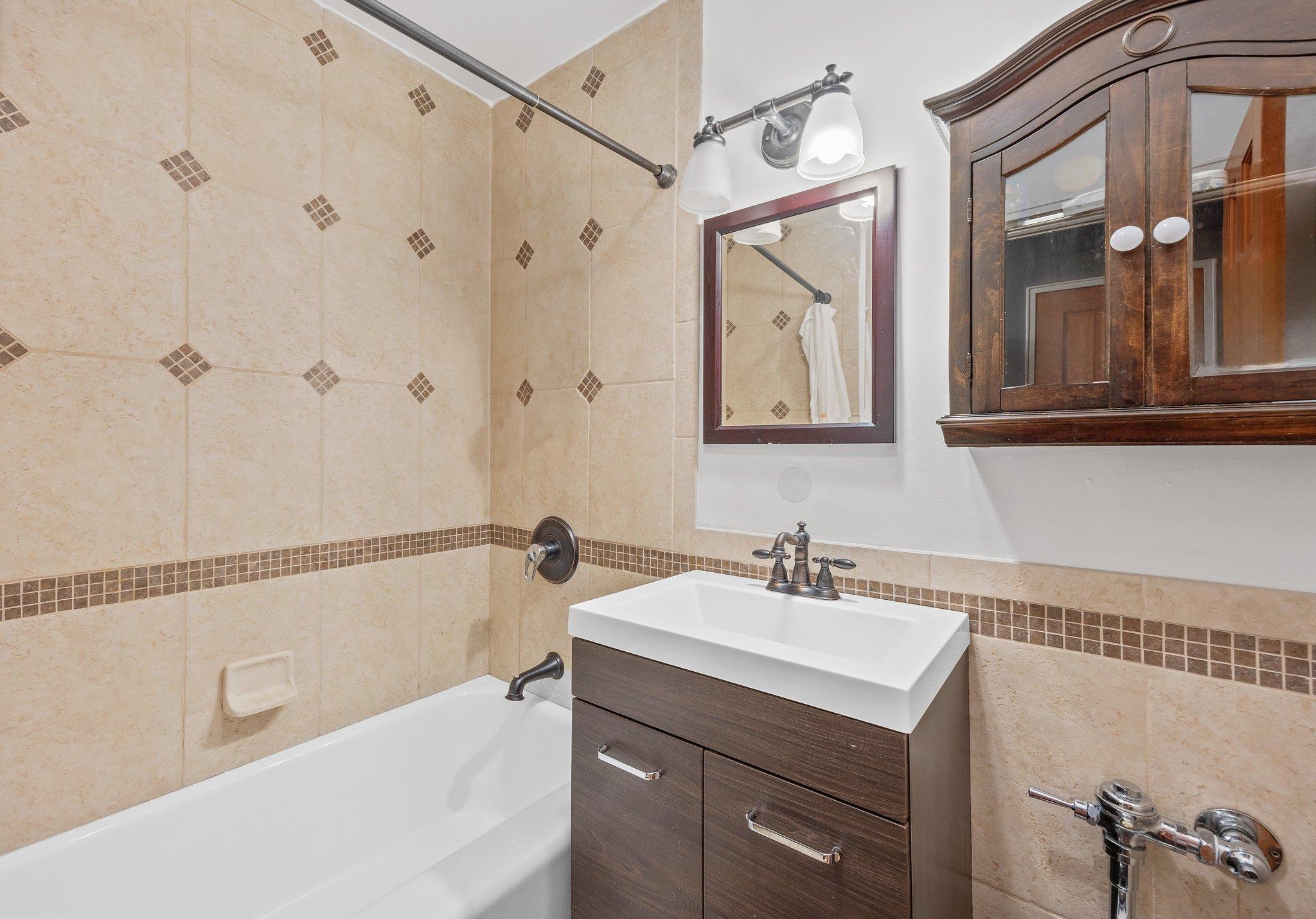 50-22 40th Street 6c Property Photo 6