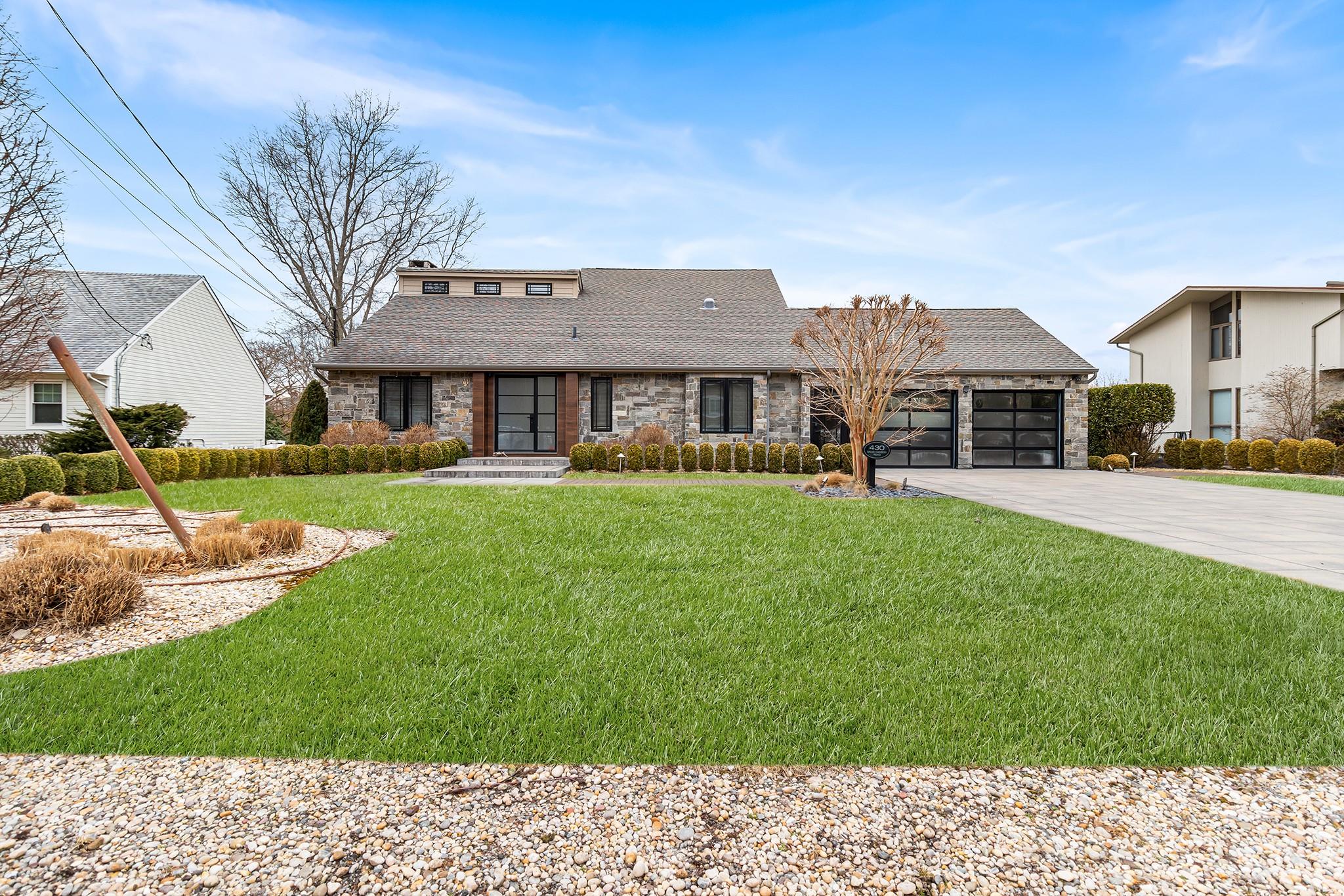430 Snug Harbor Road Property Photo