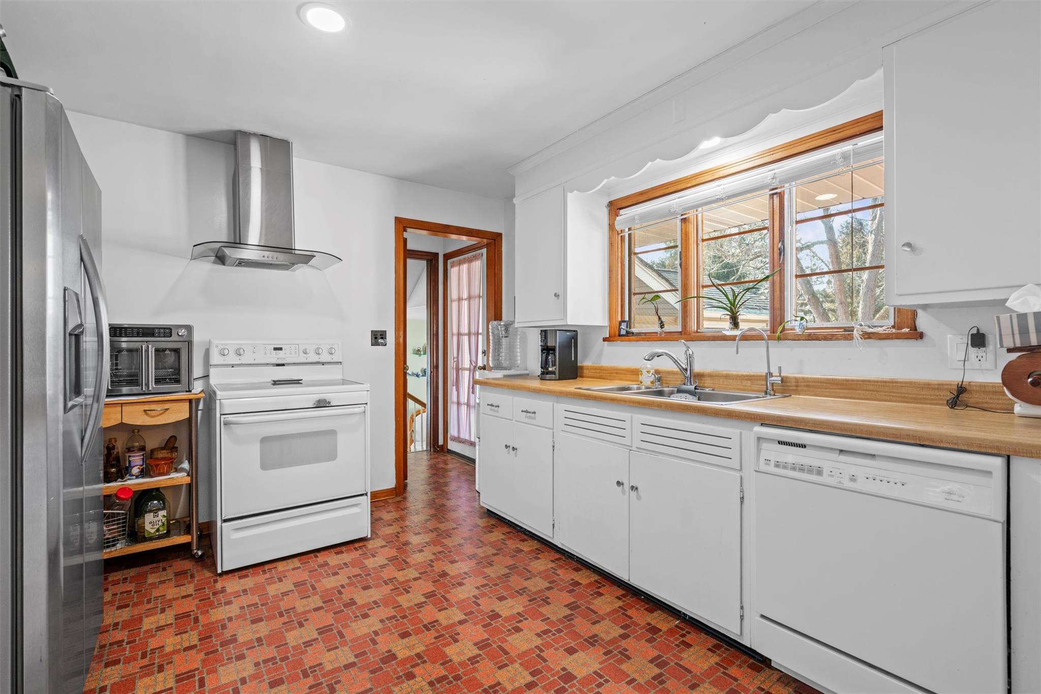 5 Duggan Lane Property Photo 12