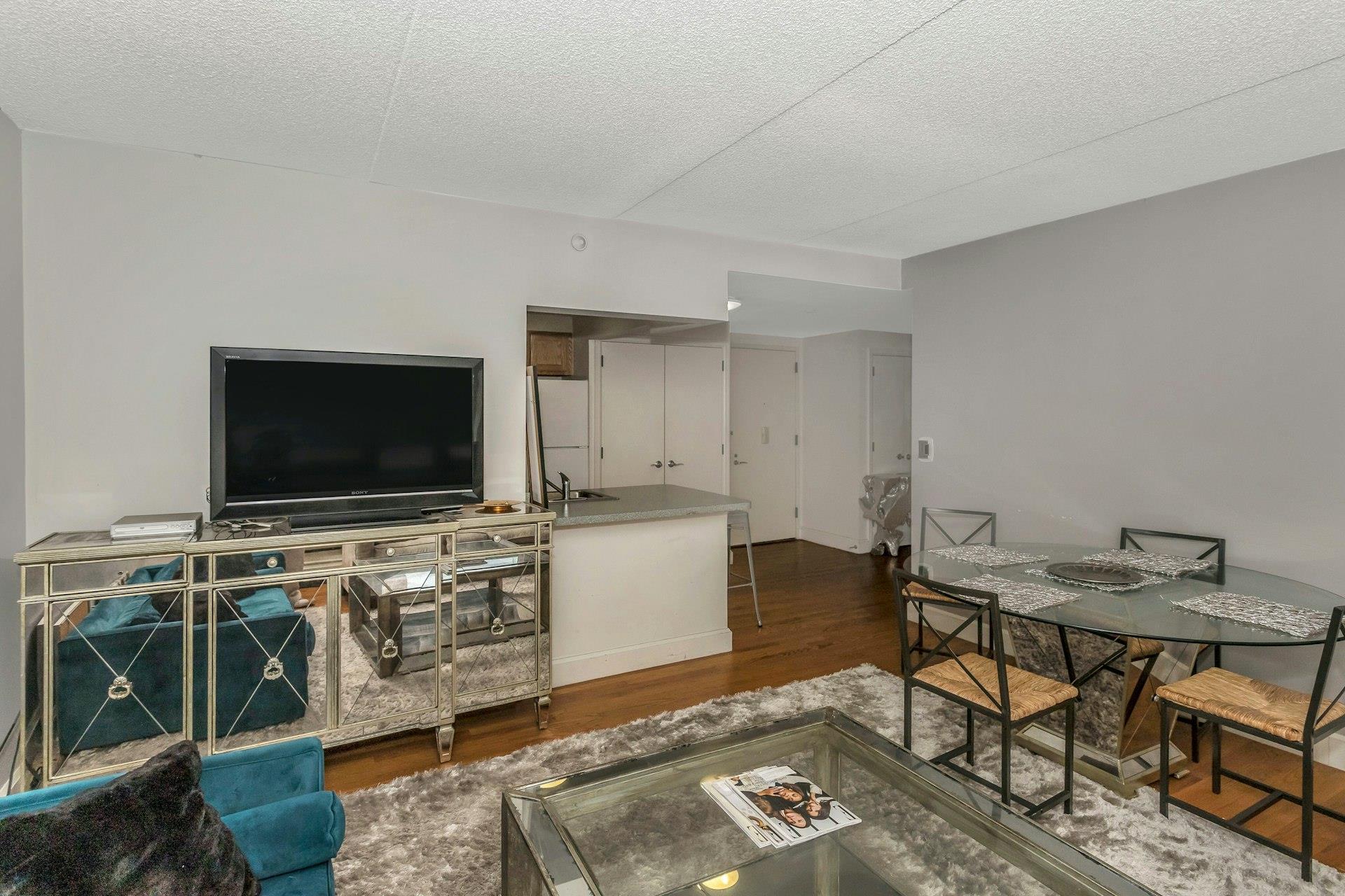 1885 Lexington Avenue 5b Property Photo 7