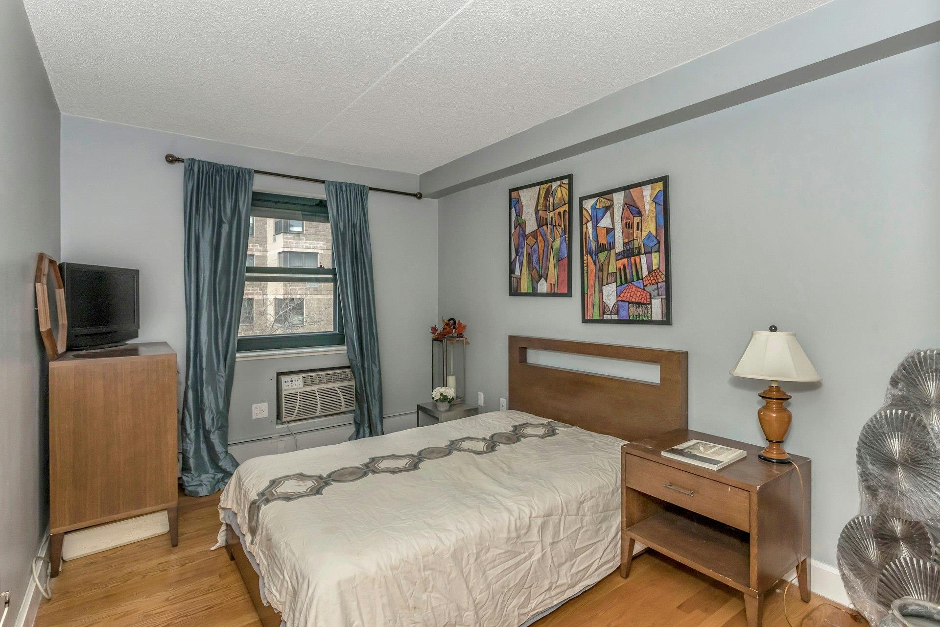 1885 Lexington Avenue 5b Property Photo 14