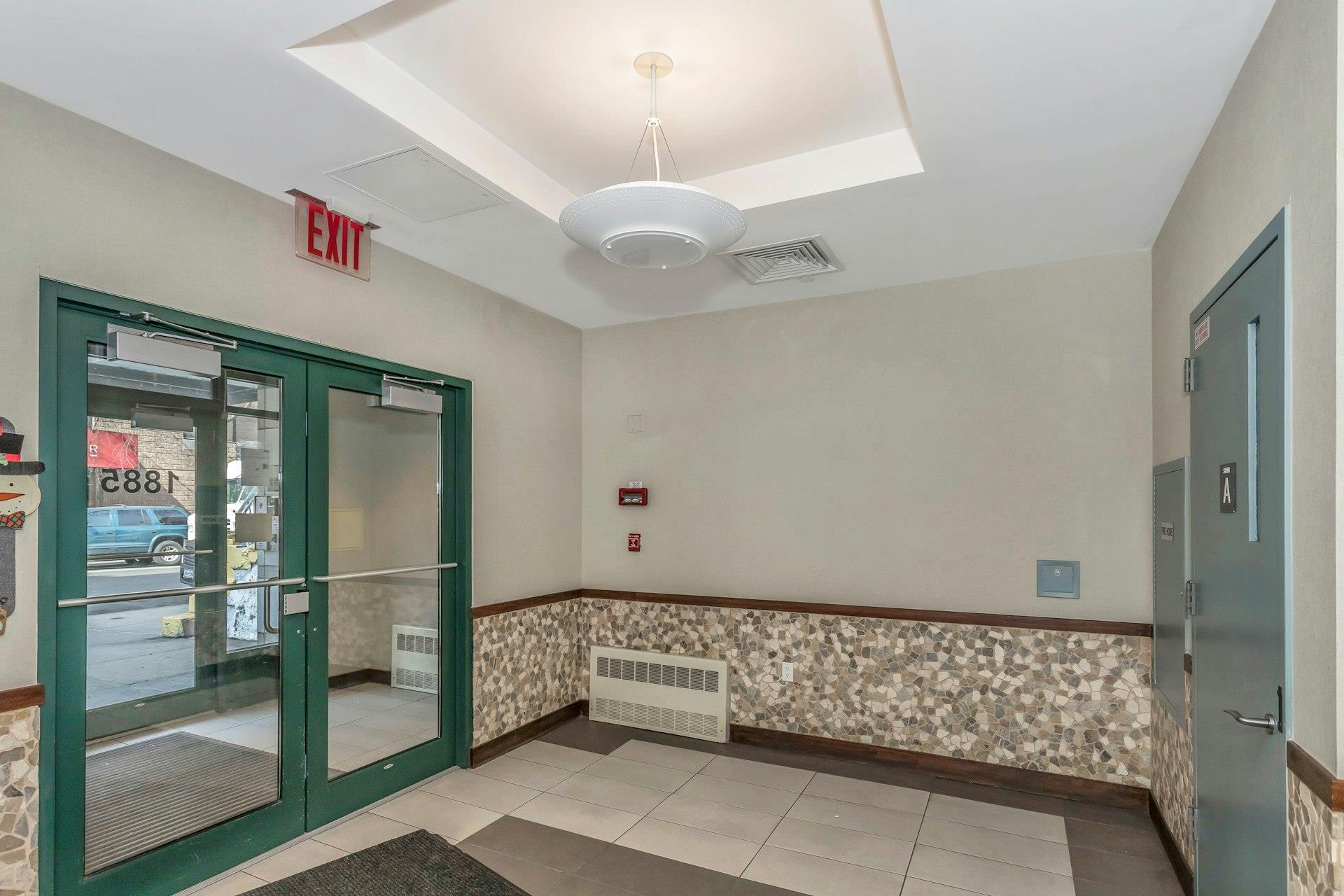 1885 Lexington Avenue 5b Property Photo 16