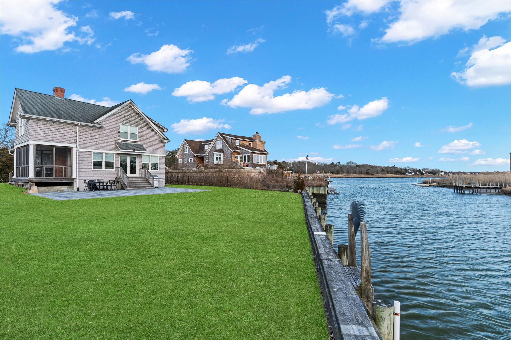 8 Hyler Drive Property Photo 1