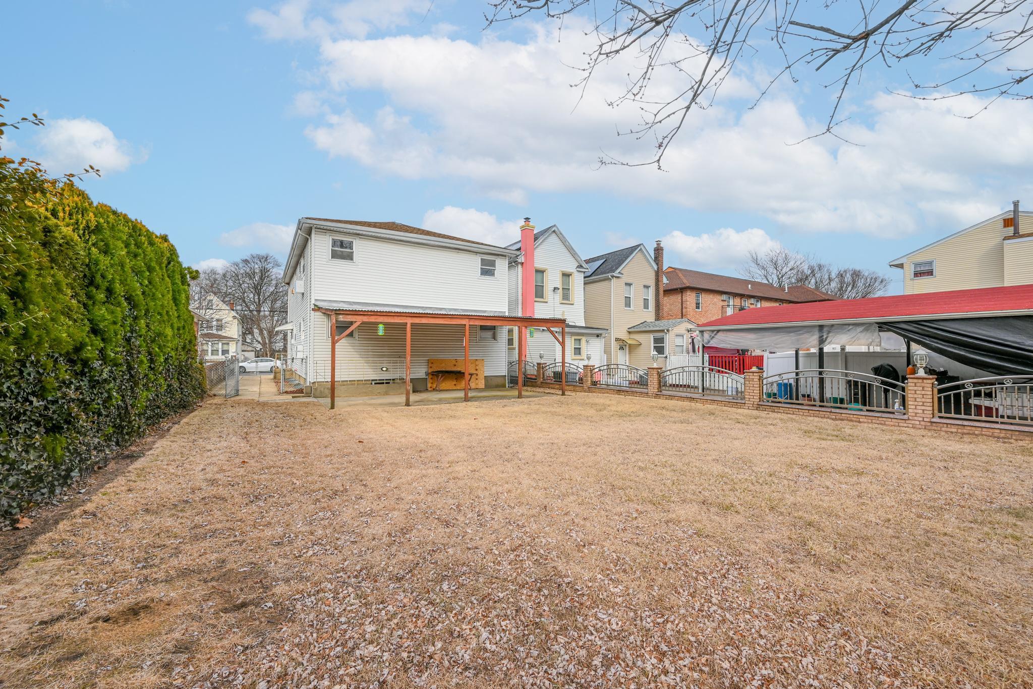 131-17 133 Street Property Photo 6
