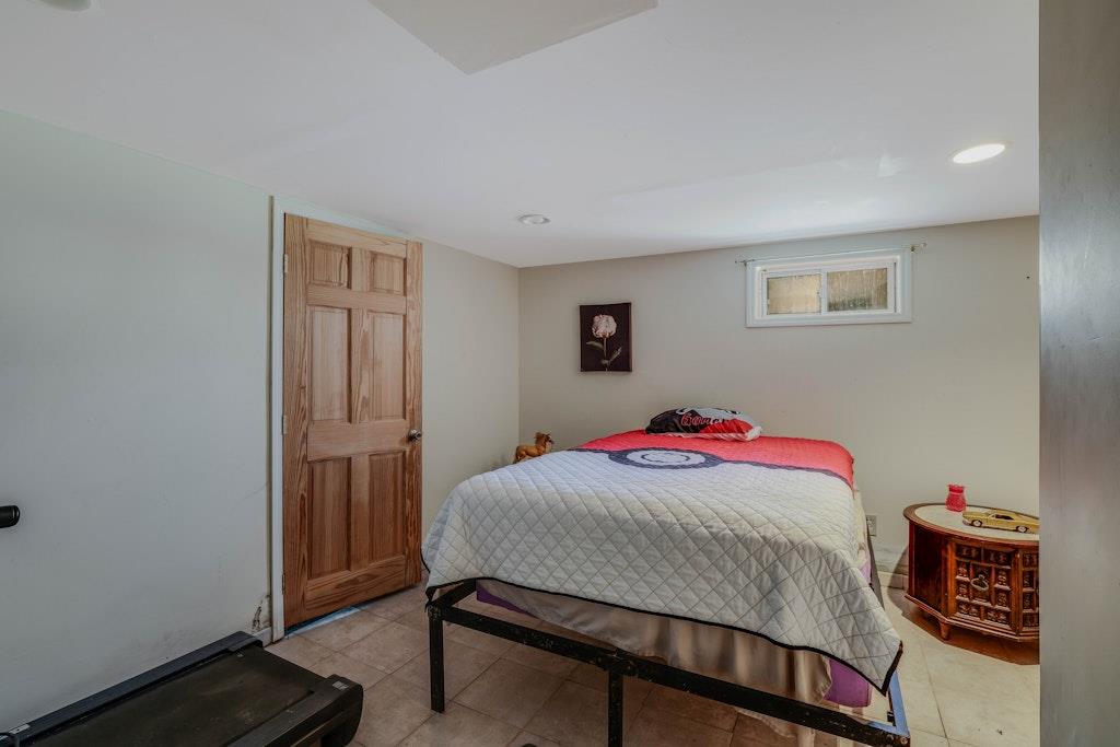 6 Tenafly Drive Property Photo 22