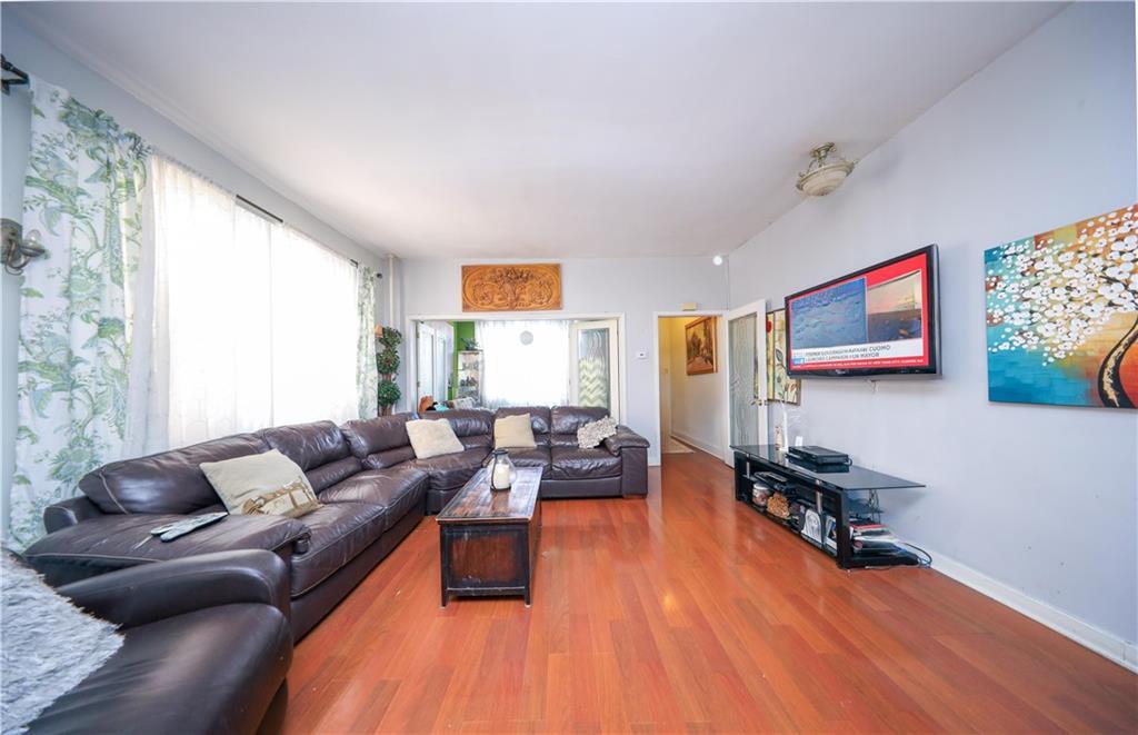 1858 73rd Street Property Photo 6