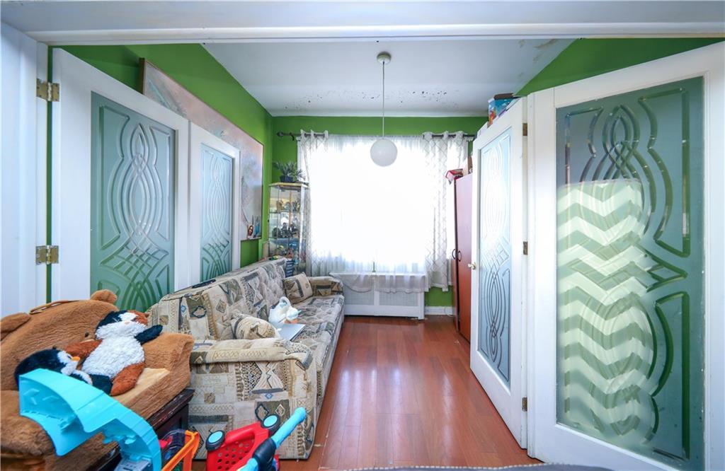 1858 73rd Street Property Photo 13
