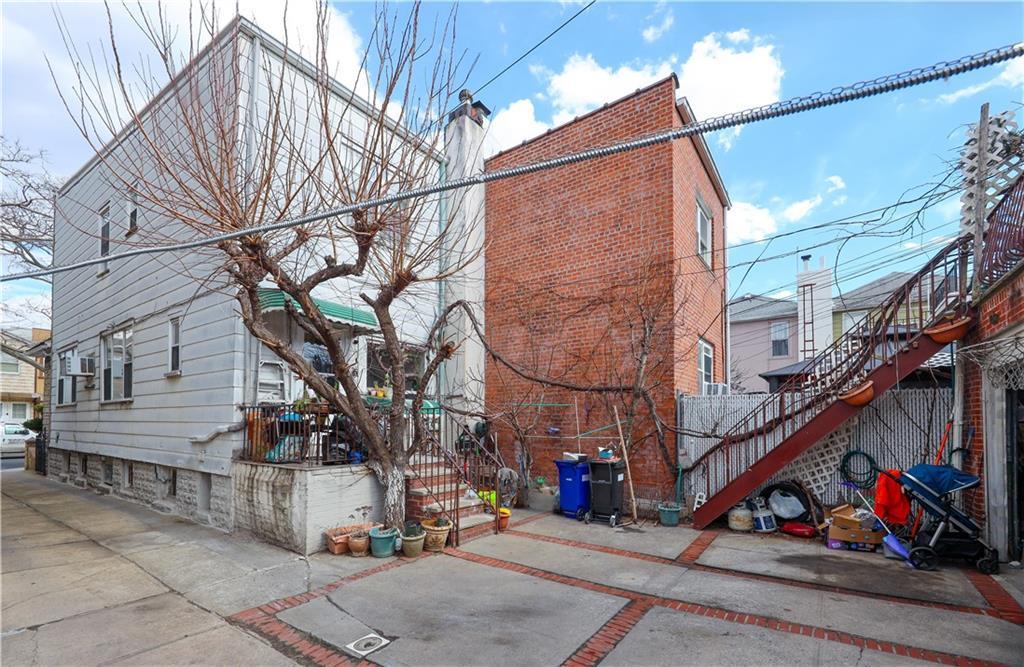 1858 73rd Street Property Photo 23