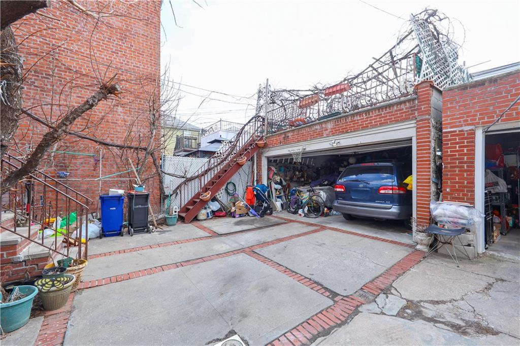 1858 73rd Street Property Photo 24