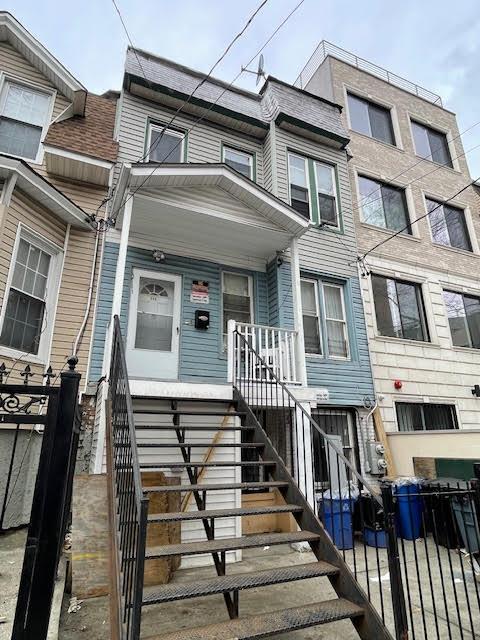 1303 Shakespeare Avenue Property Photo 3
