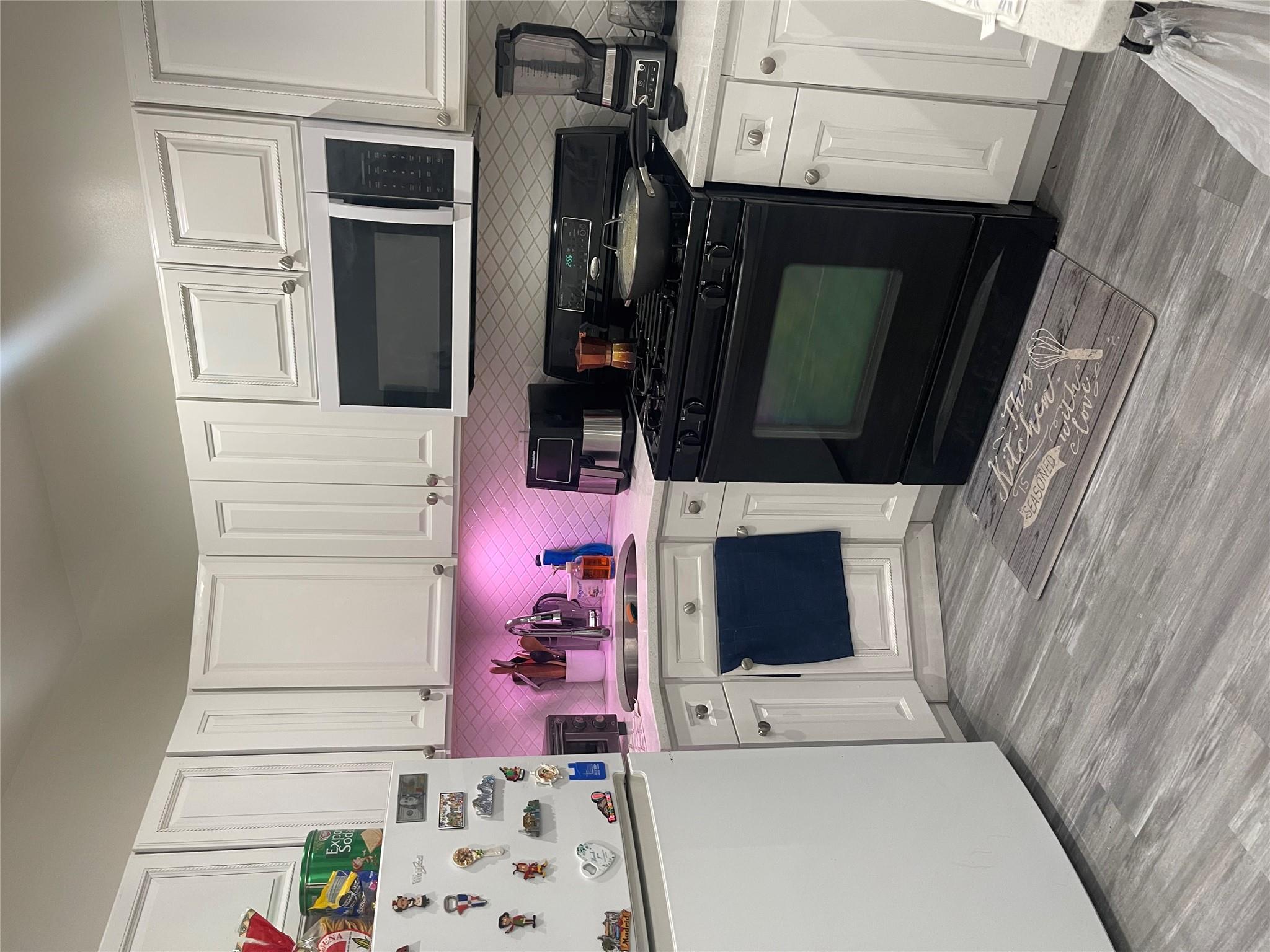 1303 Shakespeare Avenue Property Photo 17