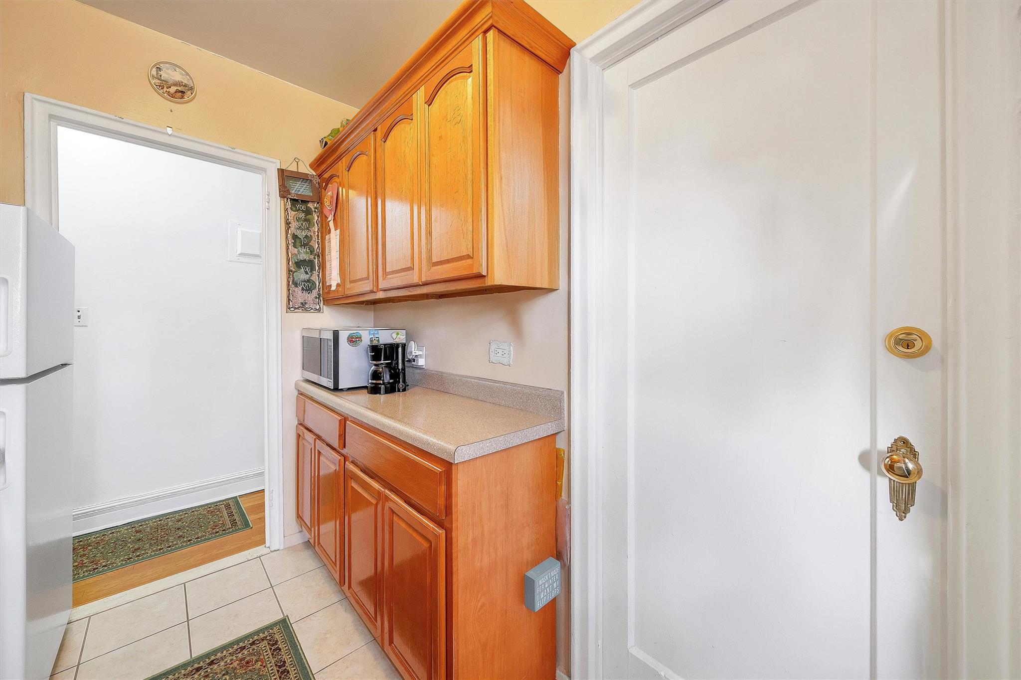 2962 Decatur Avenue 5th Floor Property Photo 5
