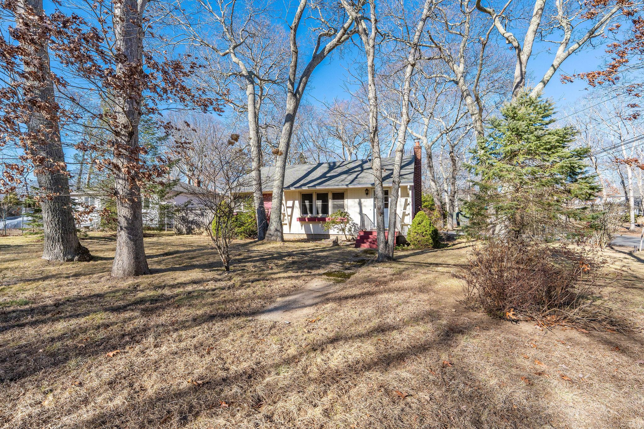45 Smith Drive Property Photo 6