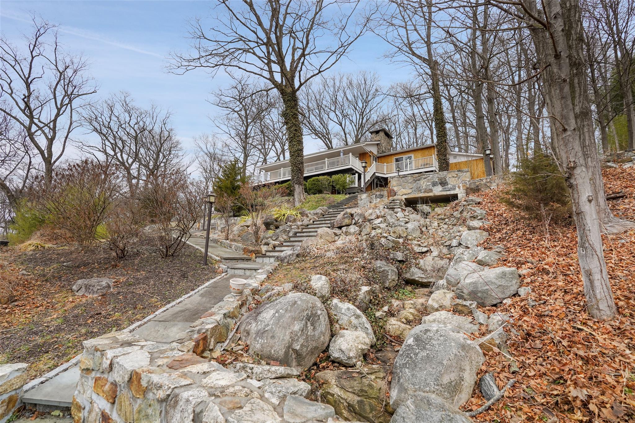 563 Route 9d Property Photo 25