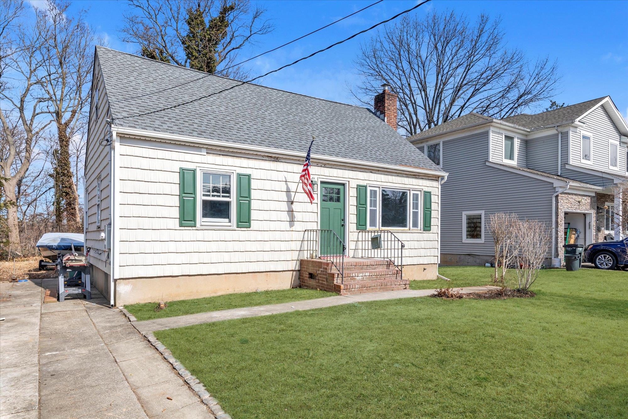 15 School Street Property Photo 2