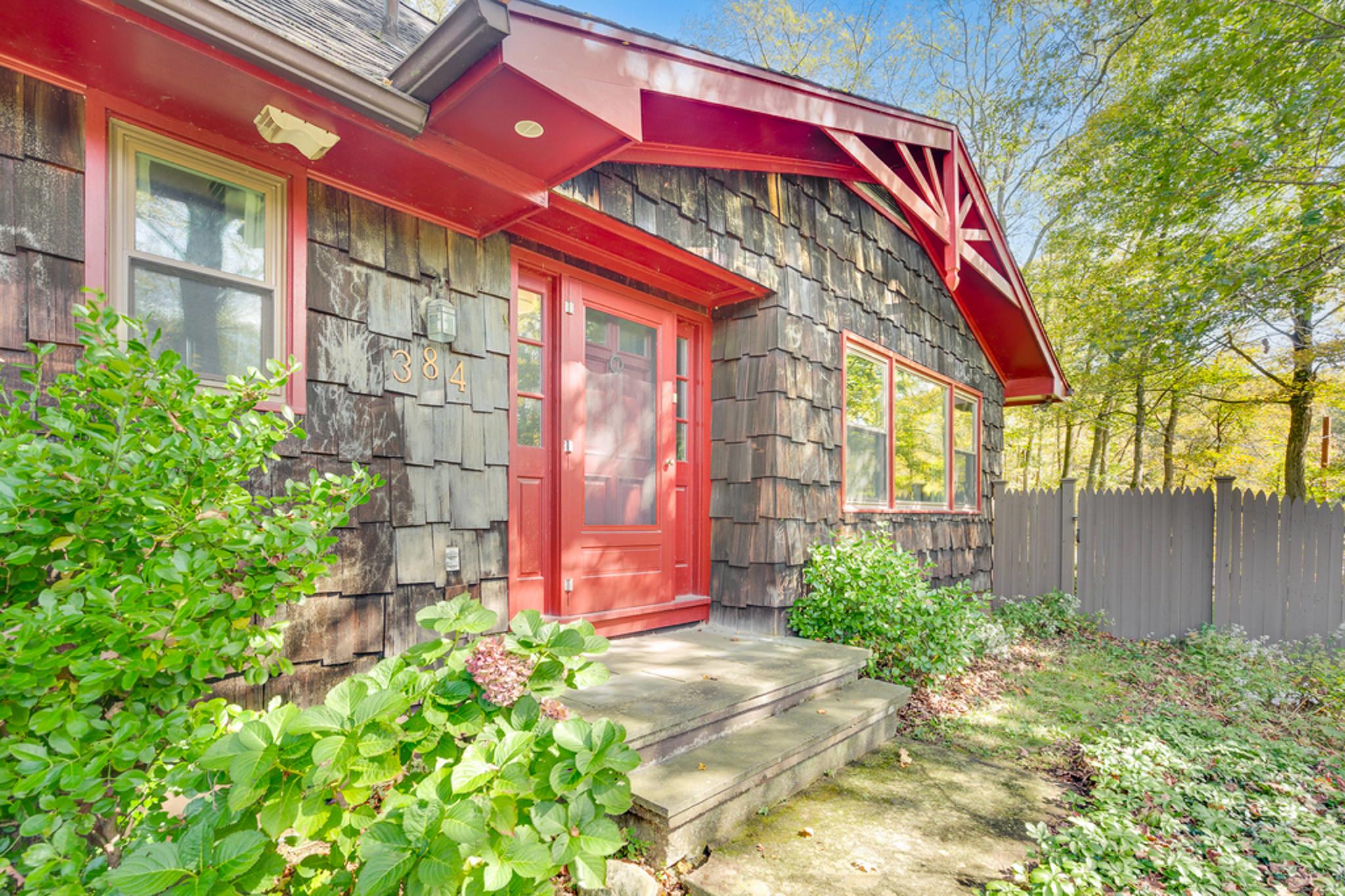 384 Old West Point Road Property Photo 4