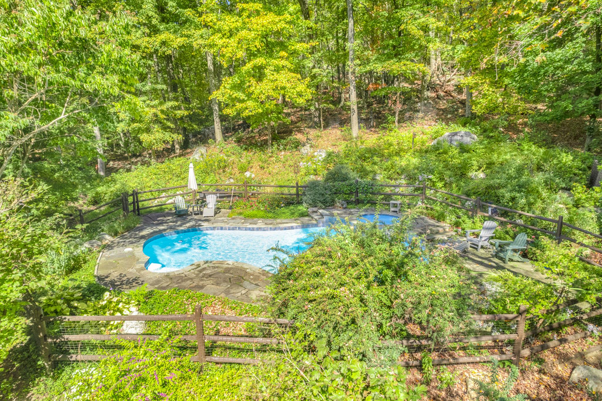 384 Old West Point Road Property Photo 33