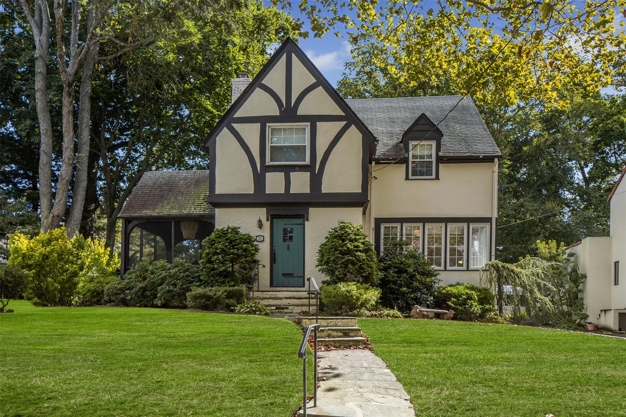 31 Vernon Parkway Property Photo 1